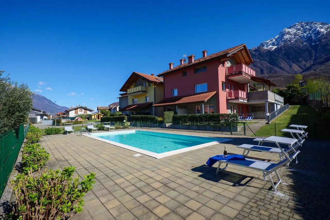 Residence Girasole Casa Rossa B Colico Aparthotel