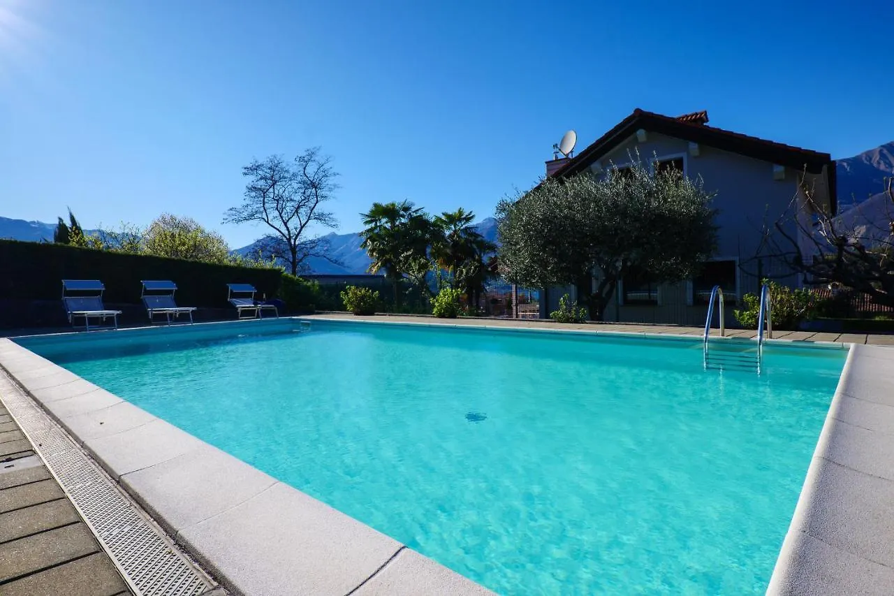 Residence Girasole Casa Rossa B Colico Italy