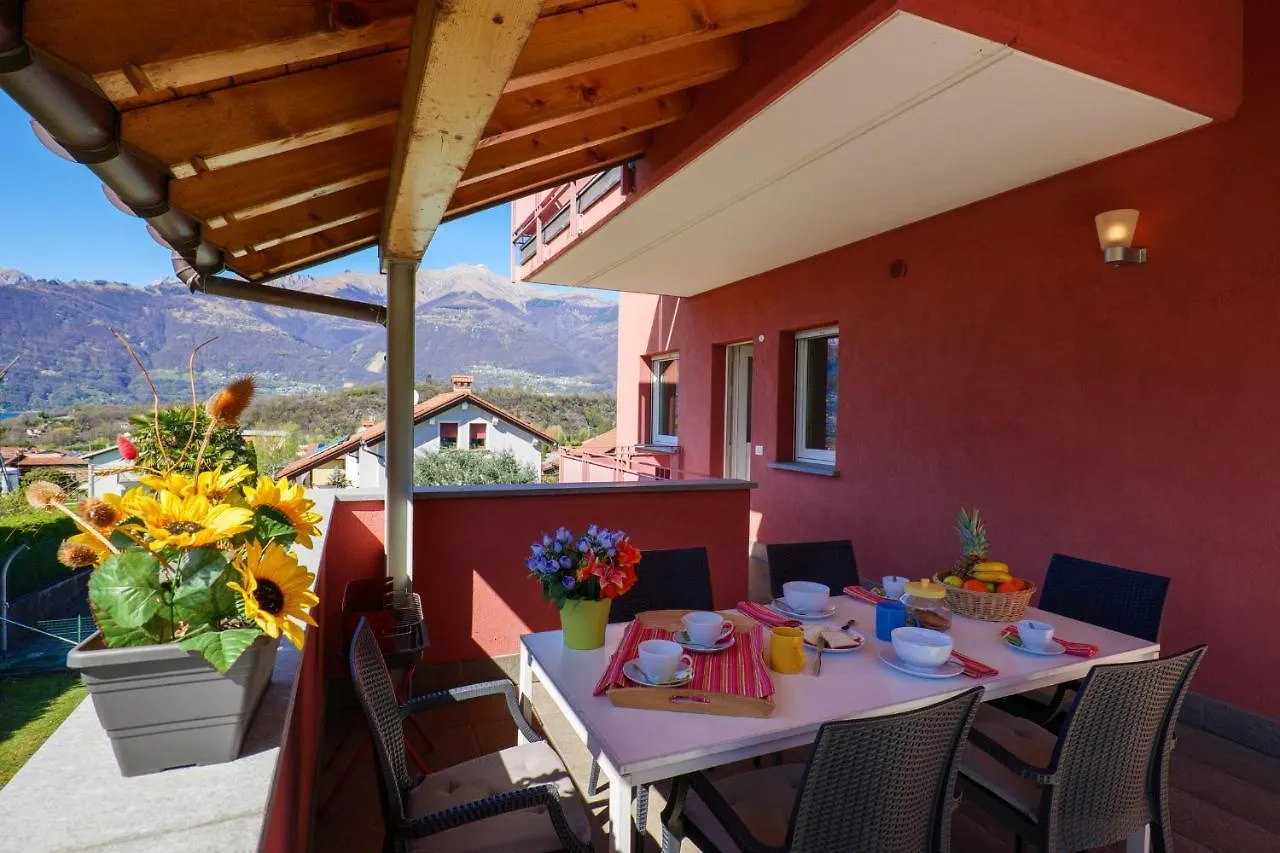 Aparthotel Residence Girasole Casa Rossa B Colico Italy