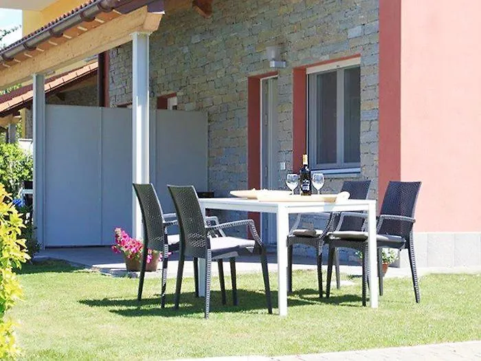 Residence Girasole Casa Rossa B Colico 0*,  Italien
