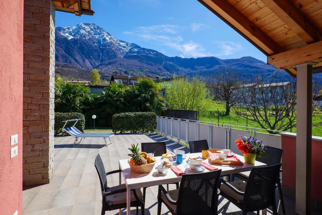 Residence Girasole Casa Rossa B Colico 0*,  Italien