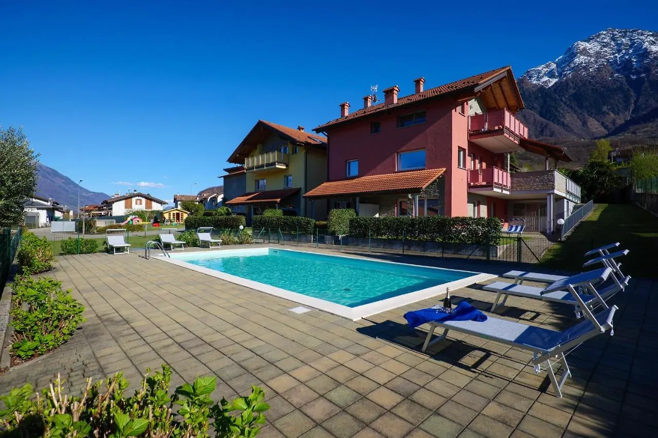 Residence Girasole Casa Rossa B Colico 0*,