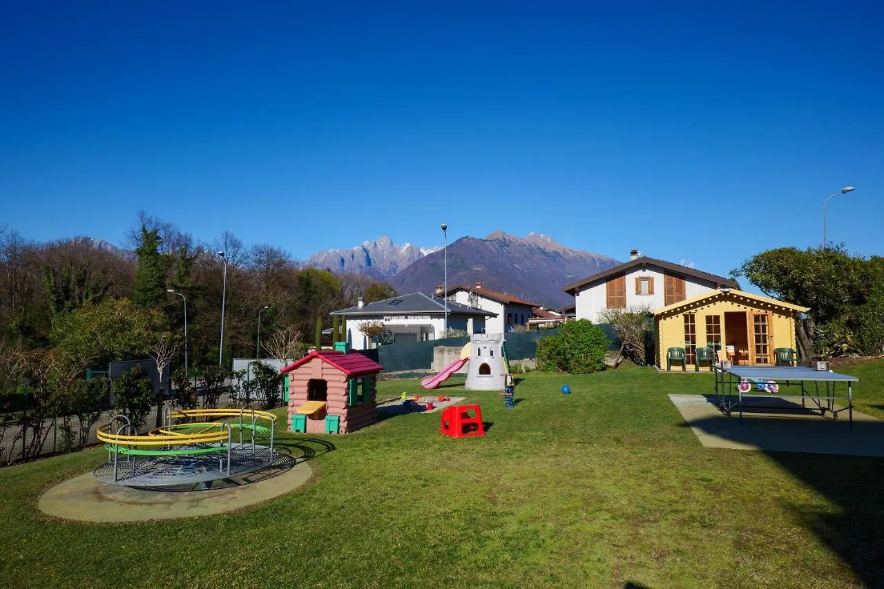 Aparthotel Residence Girasole Casa Rossa B Colico